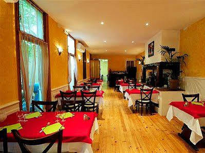 Logis Hotel Restaurant Metropole Mirande  Eksteriør bilde